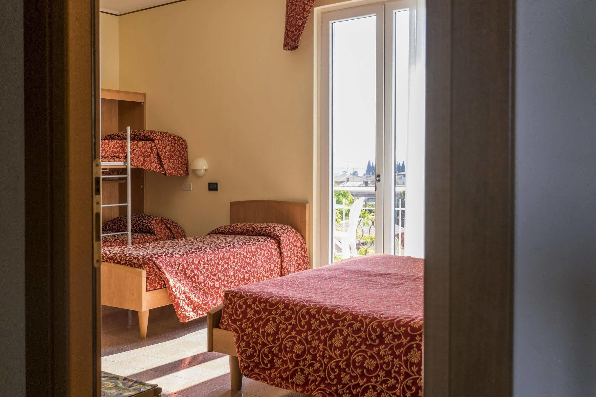Hotel Sorriso Toscolano Maderno Zewnętrze zdjęcie