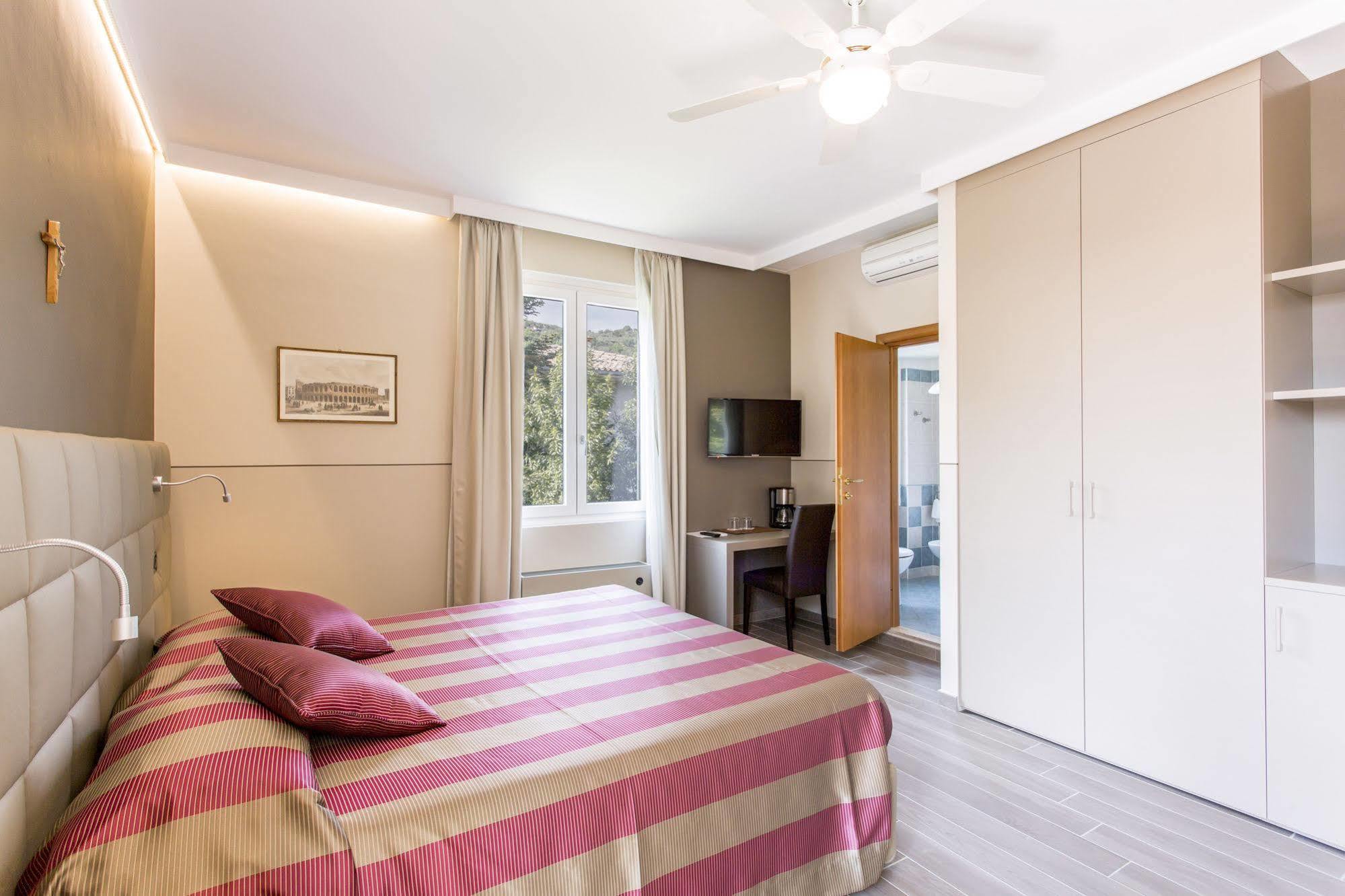 Hotel Sorriso Toscolano Maderno Zewnętrze zdjęcie