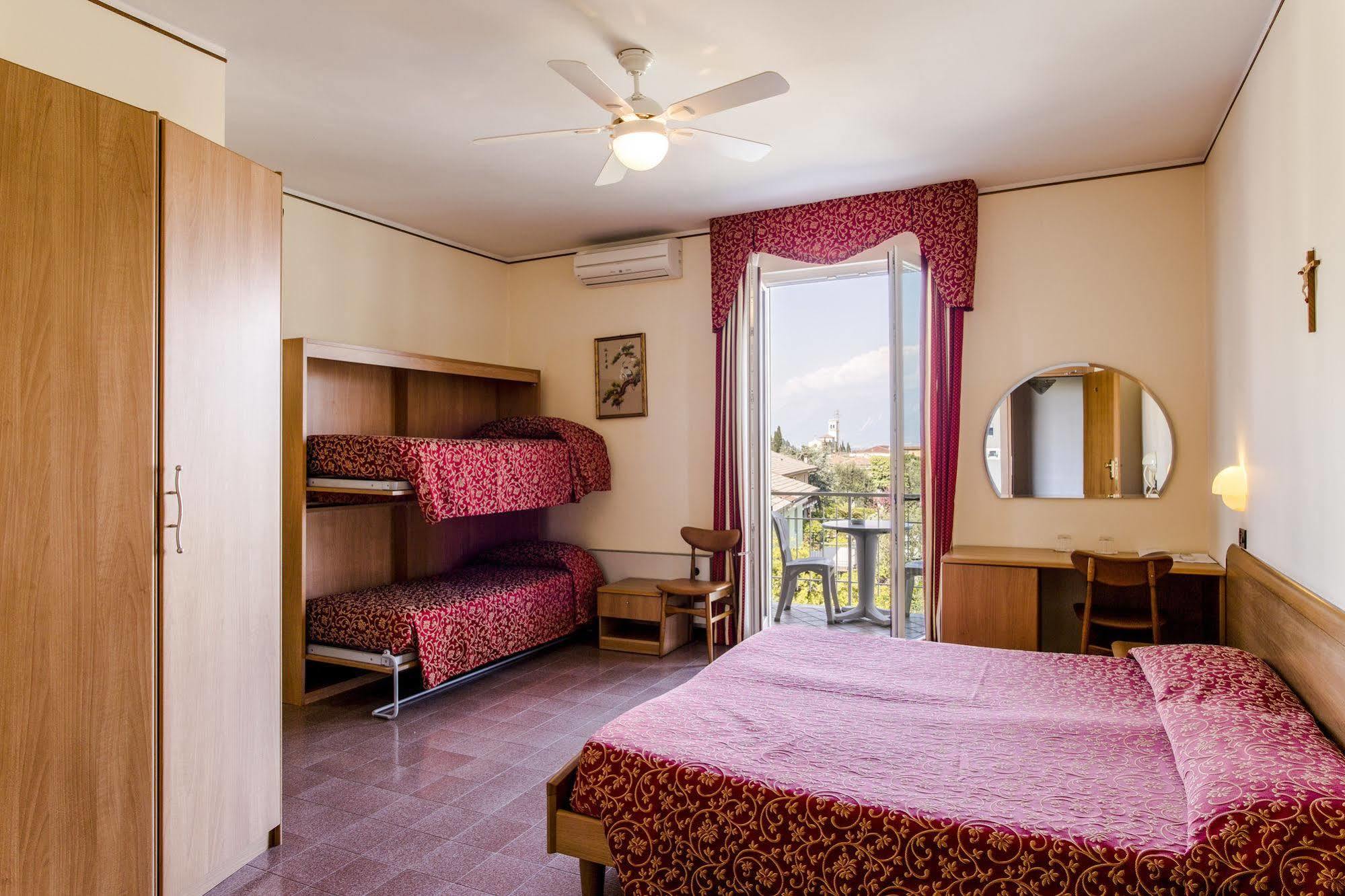 Hotel Sorriso Toscolano Maderno Zewnętrze zdjęcie