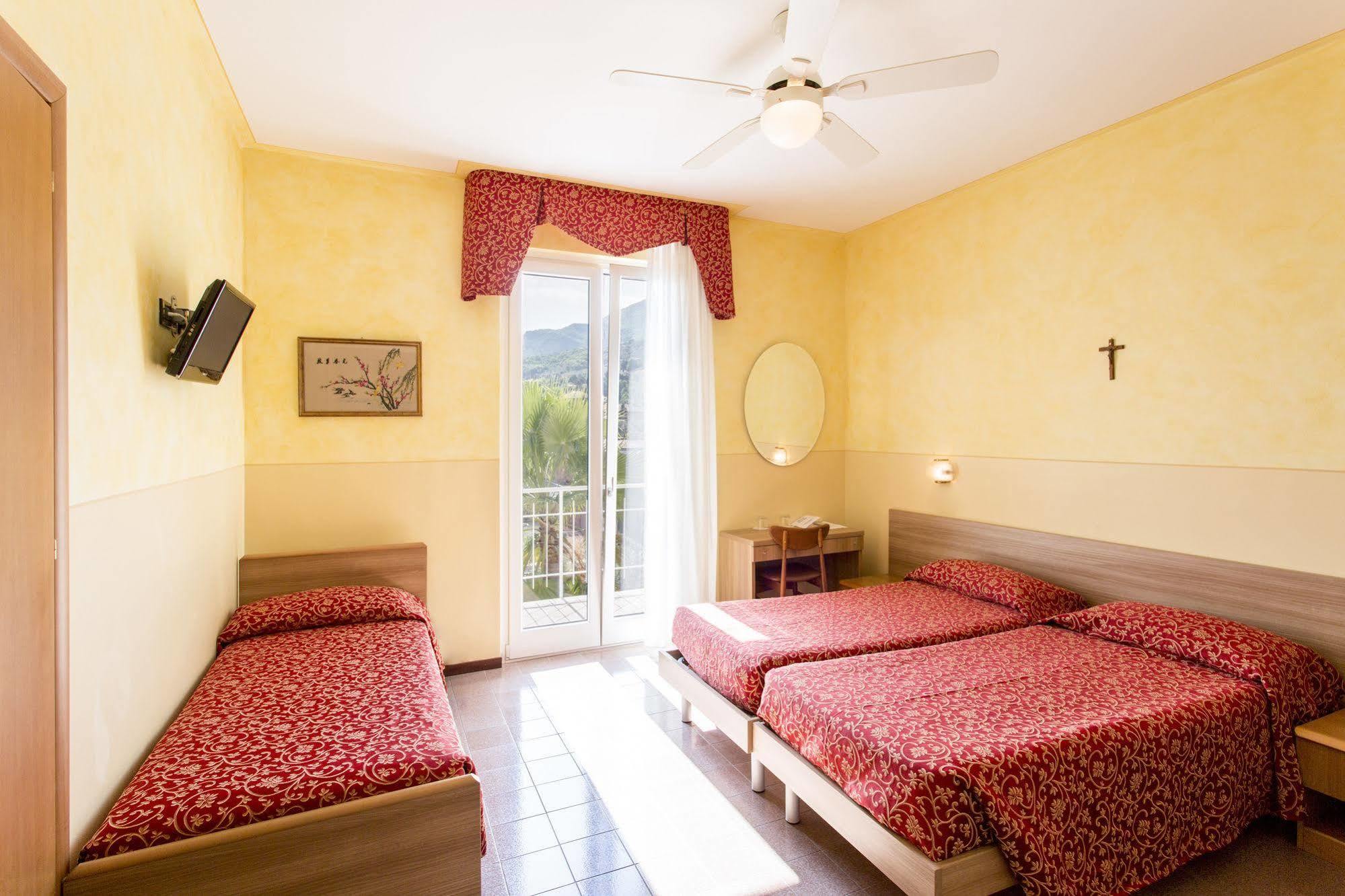 Hotel Sorriso Toscolano Maderno Zewnętrze zdjęcie