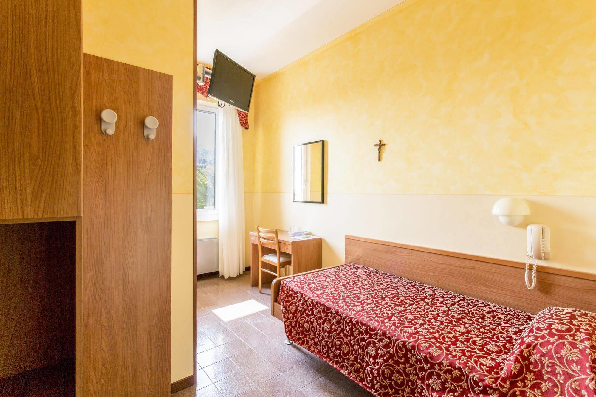 Hotel Sorriso Toscolano Maderno Zewnętrze zdjęcie