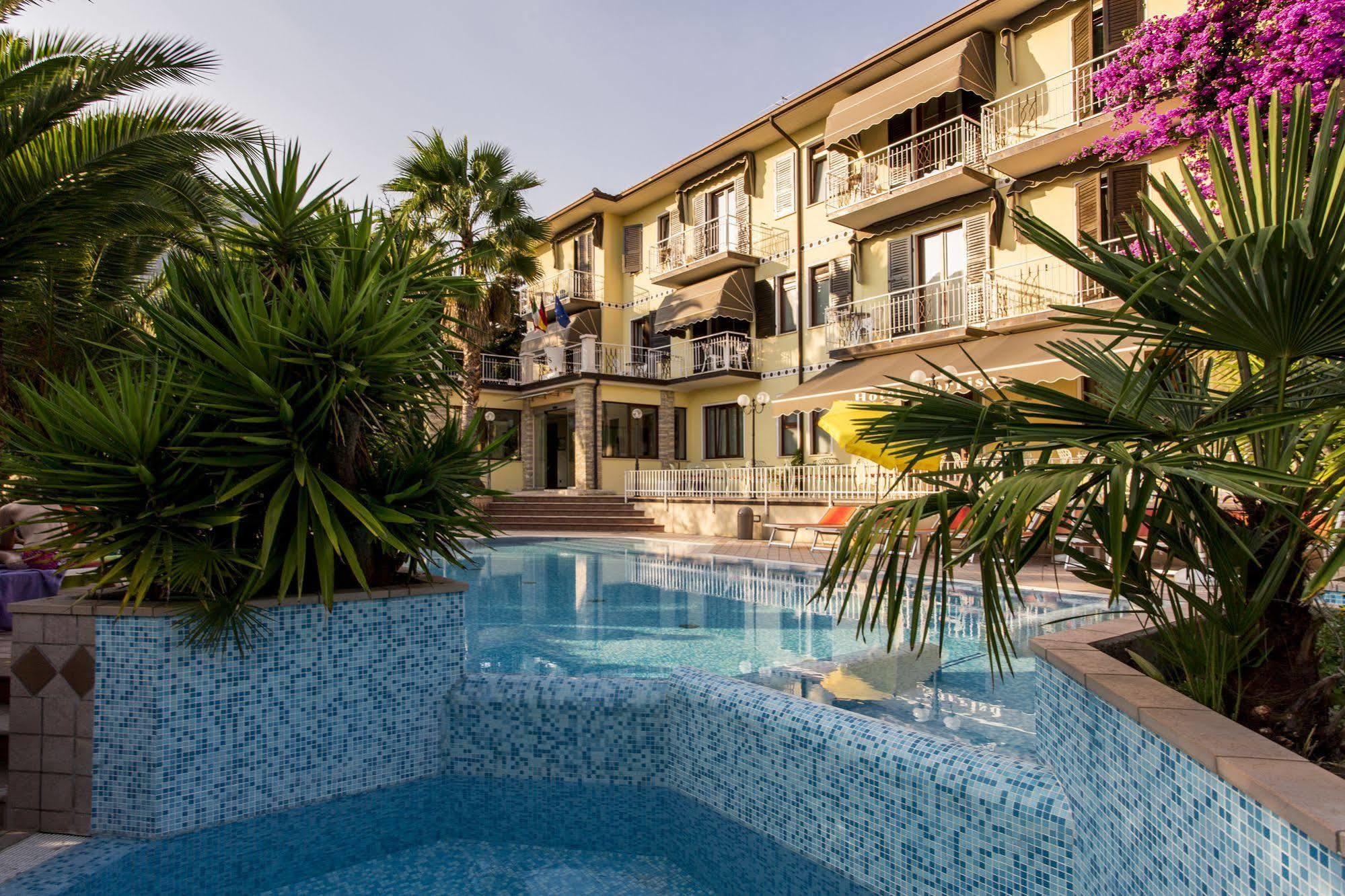Hotel Sorriso Toscolano Maderno Zewnętrze zdjęcie