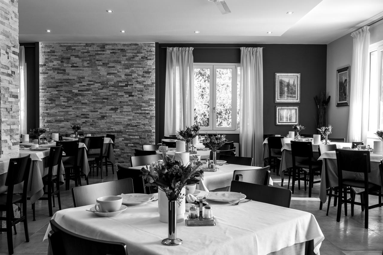 Hotel Sorriso Toscolano Maderno Zewnętrze zdjęcie