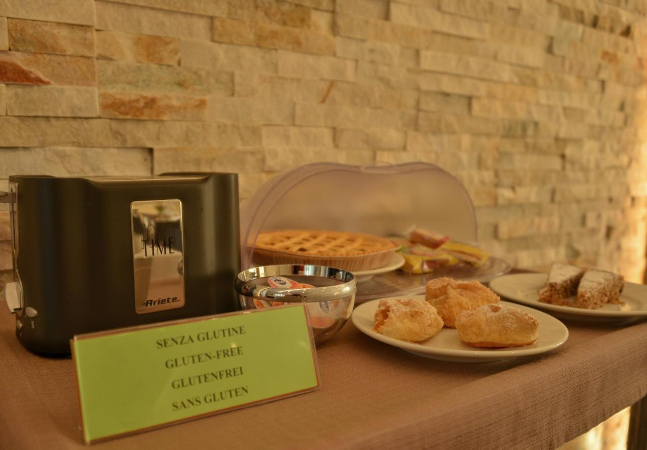Hotel Sorriso Toscolano Maderno Zewnętrze zdjęcie